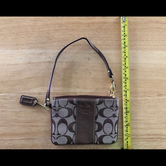 Coach Wristlet, authentic - Picture 6 of 7